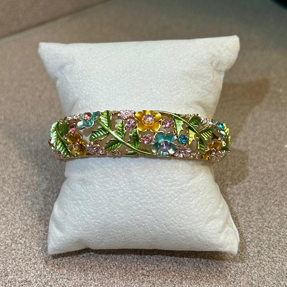 Bracelet / Bangles