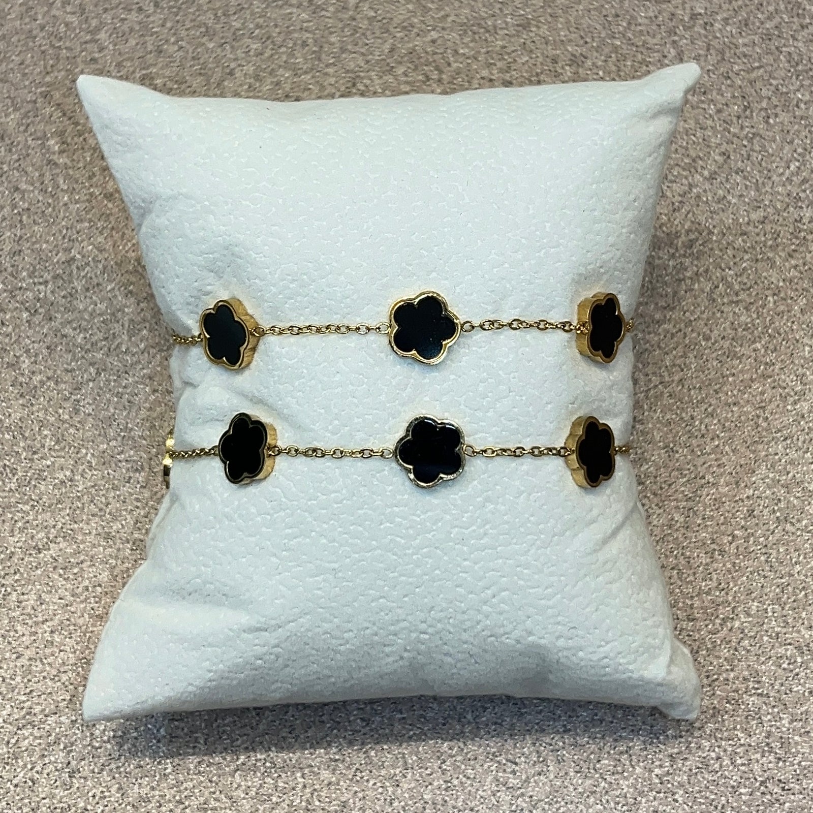 Necklace & bracelet set