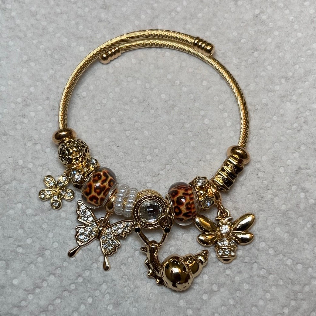 Charm bracelet