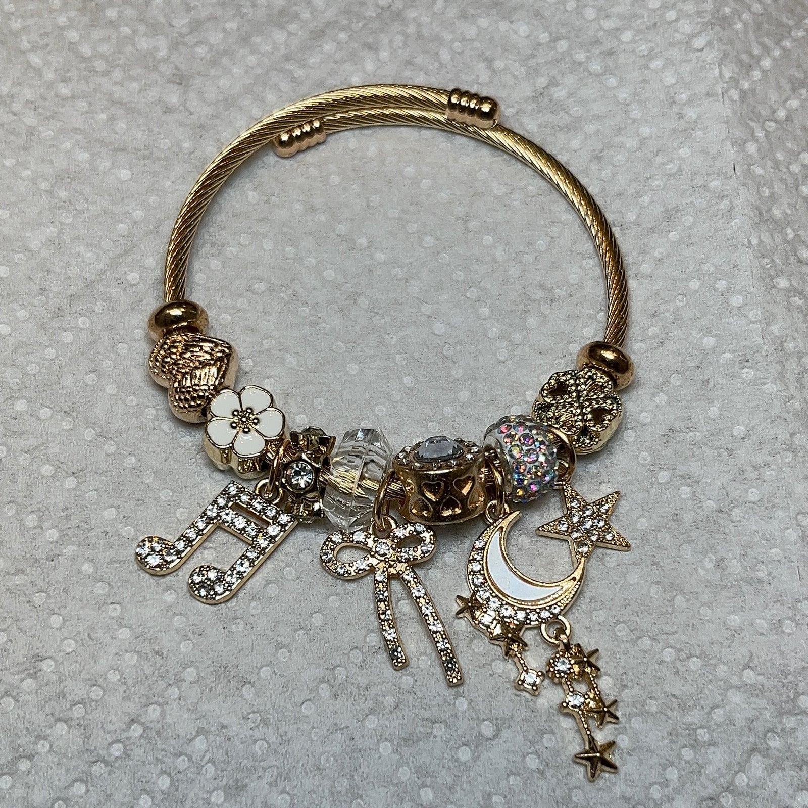Charm bracelet