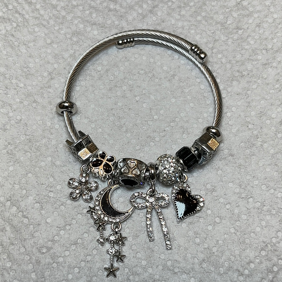 Charm bracelet