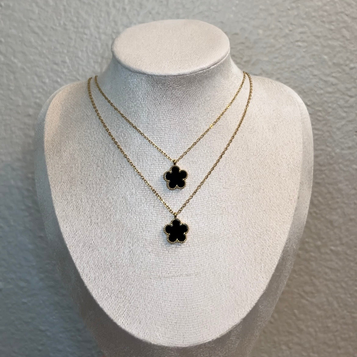 Necklace & bracelet set